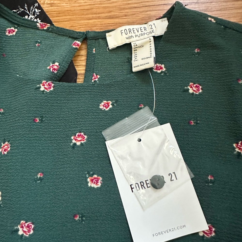 NWT Forever 21 Dresses Size S - Picture 11 of 16